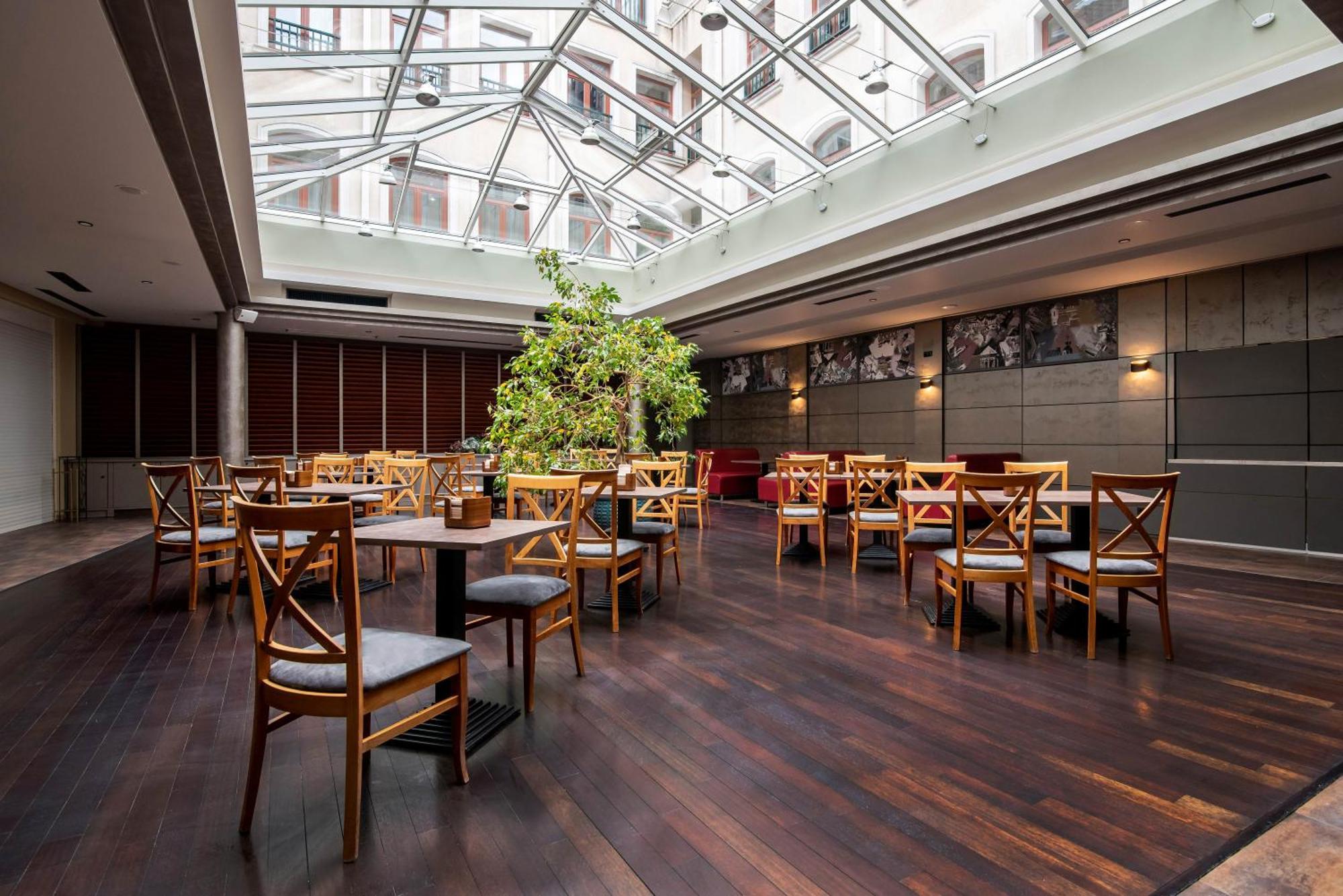 Hotel Conti 4*